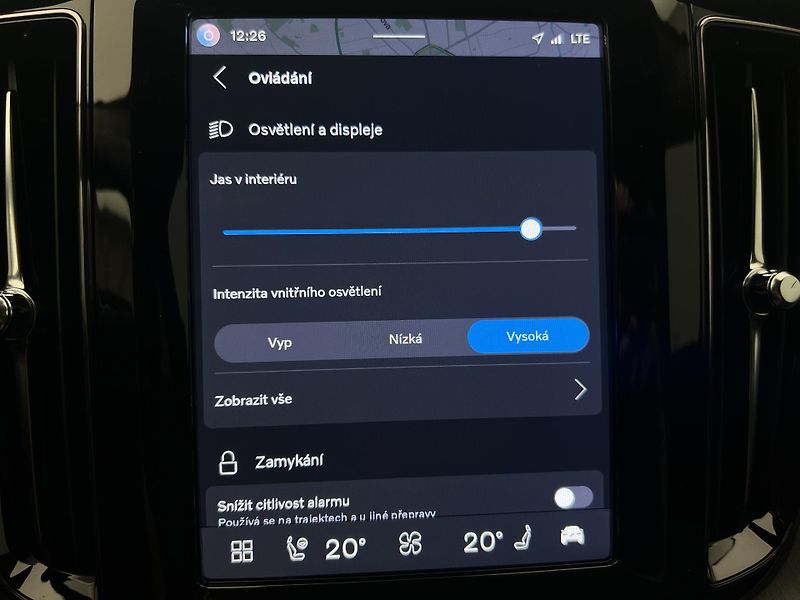 Volvo XC60 B5 AWD DARK PLUS AUT - fotka 37 z 45