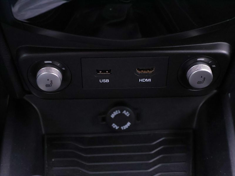 SsangYong XLV 1,6 e-XDi 85kW Klima 1.Maj - fotka 23 z 31