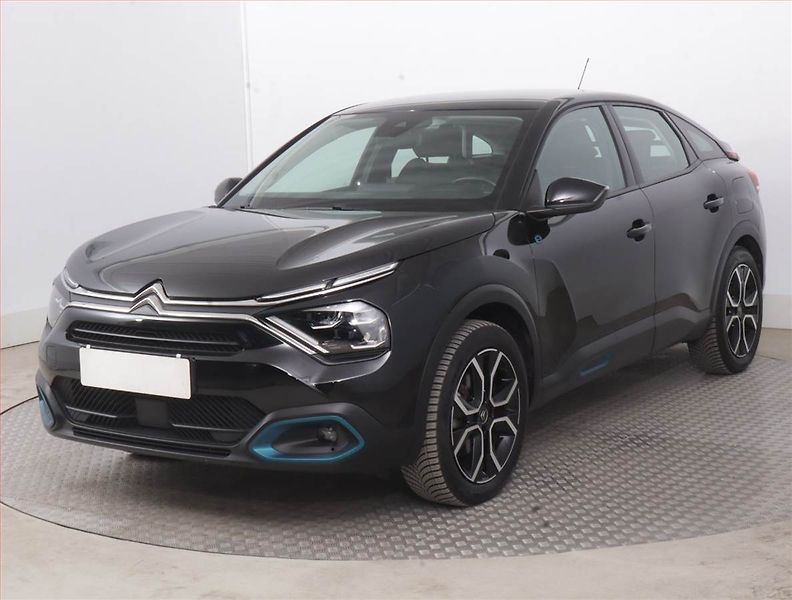 Citroën ë-C4 (2022) Feel Pack 50 kWh, SoH 90% - fotka 2 z 18