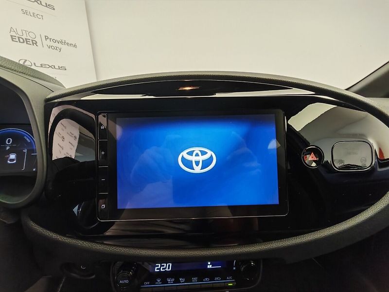 Toyota Aygo 1.5 HEV - fotka 25 z 33
