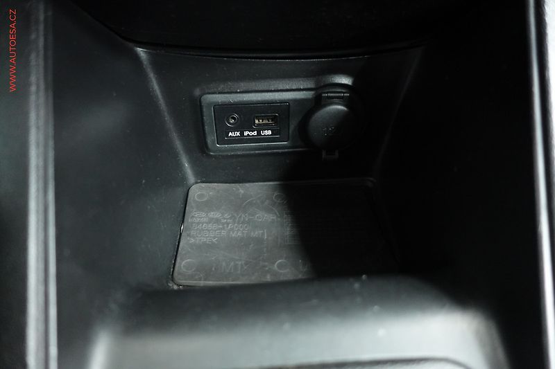 Hyundai ix20 (2011) 1.4 i, 1.maj,ČR, AC - fotka 19 z 21