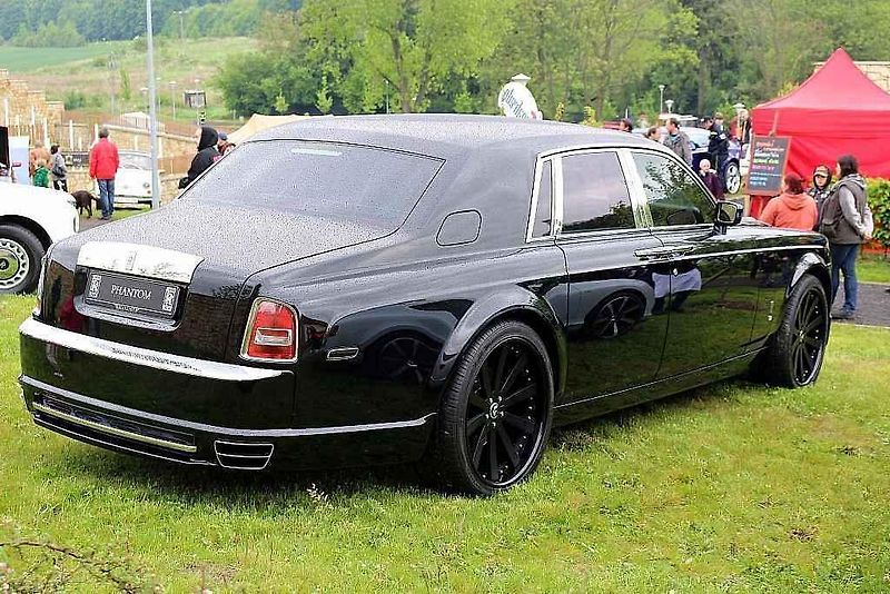 Sraz luxusních vozů Rolls-Royce a Bentley.