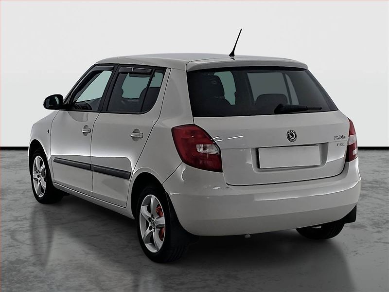 Škoda Fabia (2011) Ambition 1.2 TSI, Serv.kniha - fotka 4 z 15