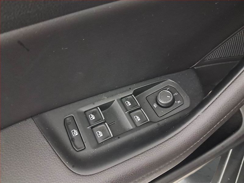 Volkswagen Passat (2017) Comfortline 2.0 TDI, Automat - fotka 18 z 20
