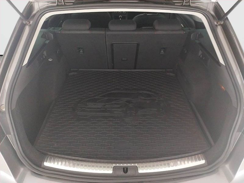 Seat Leon (2014) 2.0 TDI, Tempomat - fotka 14 z 19