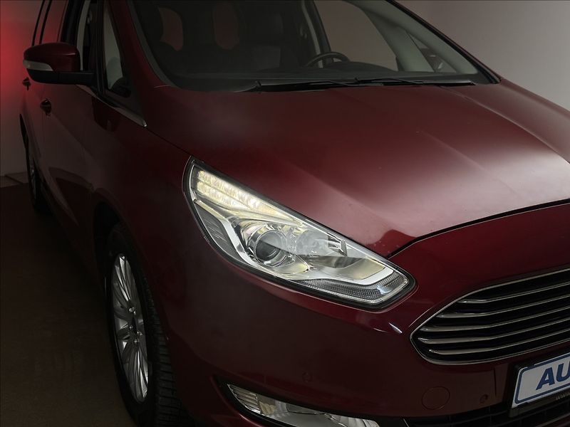 Ford Galaxy 2,0 4X4 AUT 7 MÍST PANO TAŽNÉ - fotka 44 z 48