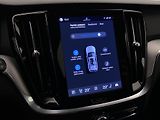 Volvo V60 T6 AWD PLUG-IN DARK REZERVACE - náhled 43