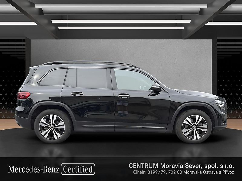 Mercedes-Benz GLB 200d 4MATIC - fotka 6 z 17