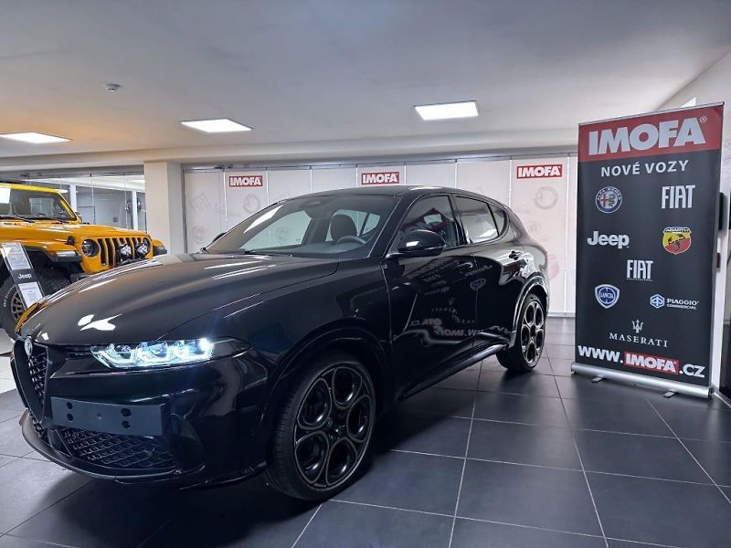 Alfa Romeo Tonale (2026) 1.6 JTDm 130k TCT6 INTENSA *62 - fotka 3 z 21