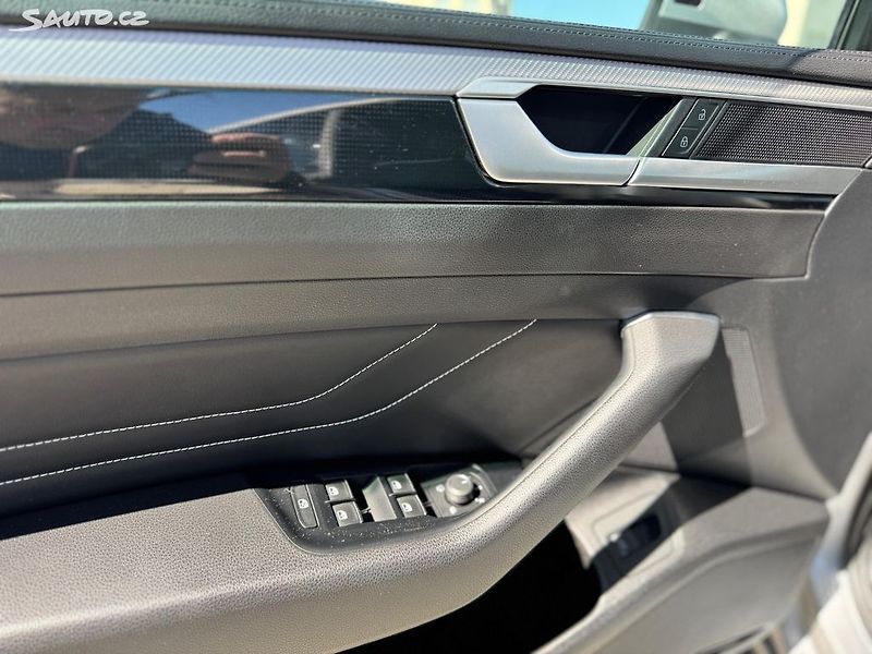 Volkswagen Arteon 2.0TSi R-Line SB 1maj. ČR DPH! - fotka 12 z 29