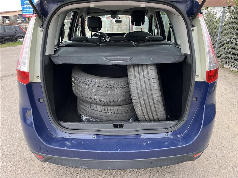 Renault Scénic 2,0 dCi 118KW KLIMA ALU ČR STK - fotka 30 z 33