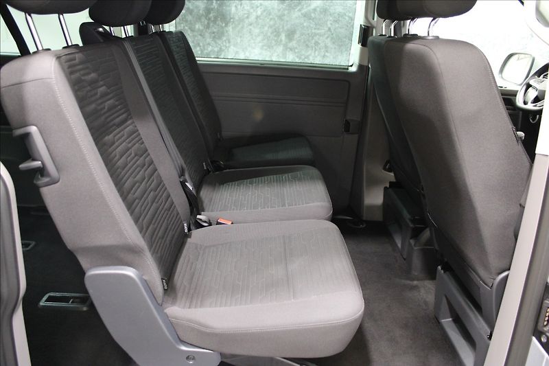 Volkswagen Caravelle 2,0 TDI 110kW DSG Comfortline - fotka 11 z 32