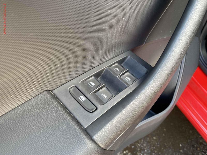 Škoda Rapid (2013) 1.6 TDI, ČR, Elegance - fotka 13 z 17
