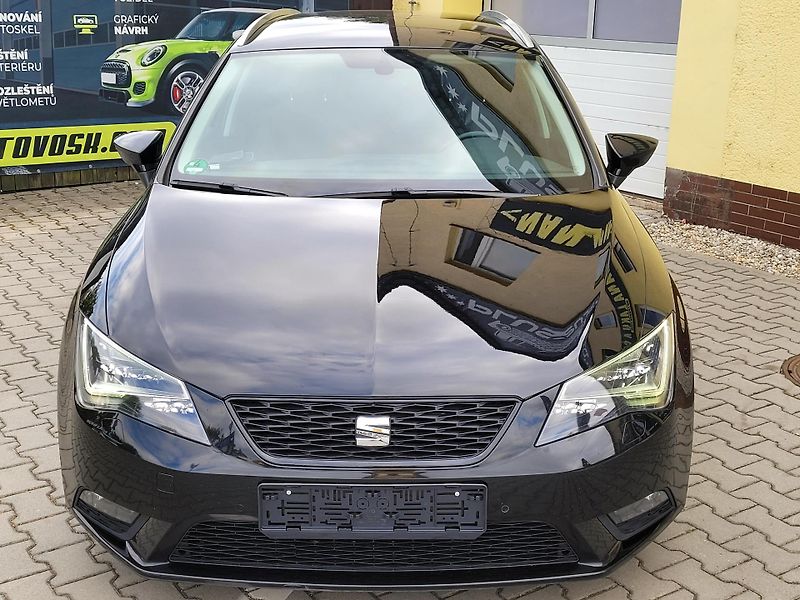 Seat Leon 2,0 TDI Style *SERV.KNÍŽKA* - fotka 2 z 45
