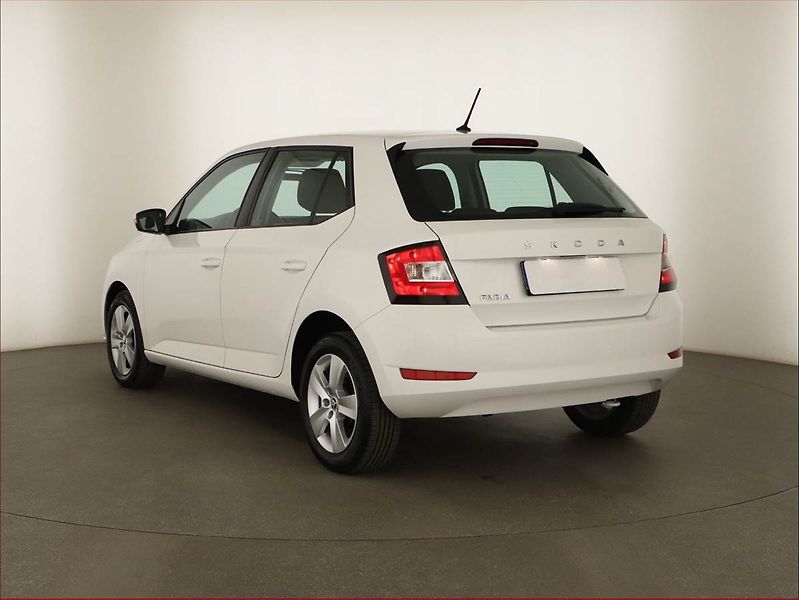 Škoda Fabia (2019) Ambition 1.0, Serv.kniha - fotka 4 z 13