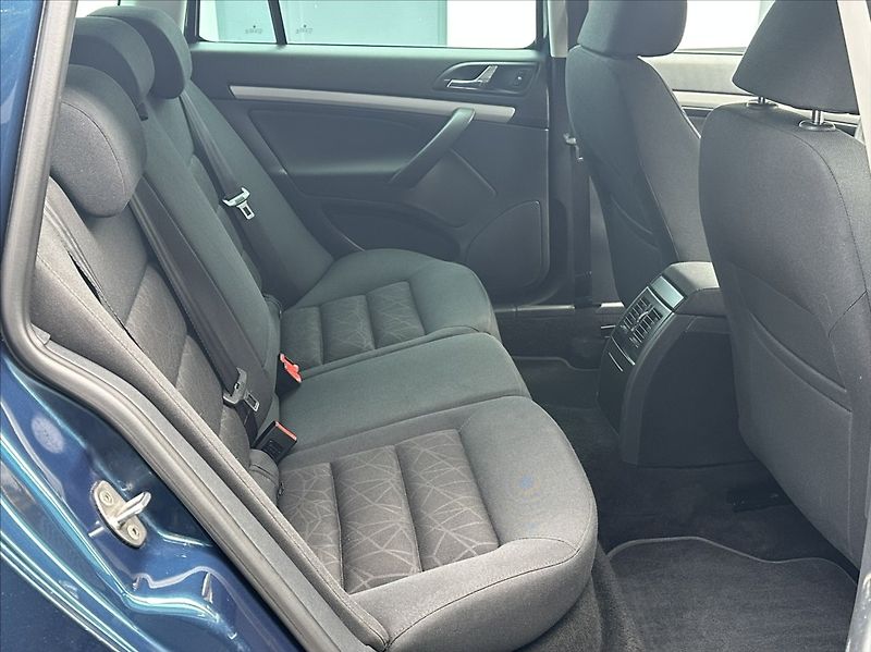 Škoda Octavia 1,8 TSI 152PS  II FL Family - fotka 18 z 44