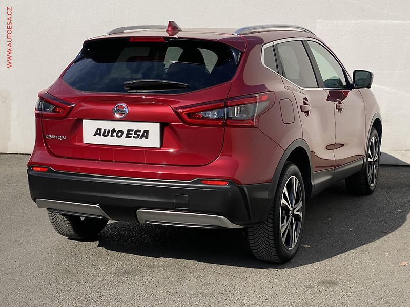 Nissan Qashqai (2018) 1.2 DIG-T, N-Connecta, LED - fotka 4 z 19