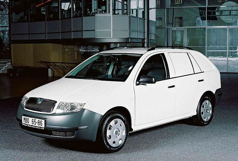 Škoda Ahoj! ve firemním muzeu v Mladé Boleslavi.