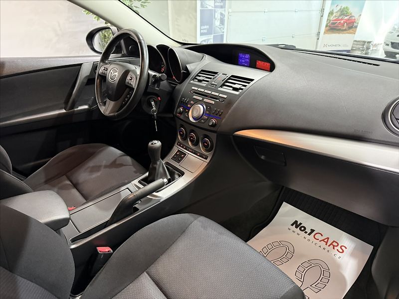 Mazda 3 1,6   i TX VÝHŘEV TAŽNÉ ČIDLA - fotka 17 z 32