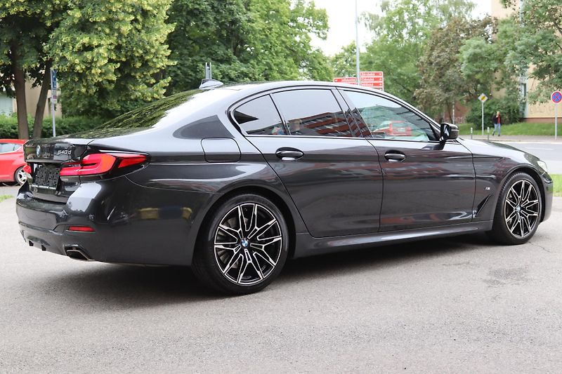 BMW Řada 5 540D XDRIVE G30 M-PAKET 250kW - fotka 10 z 50