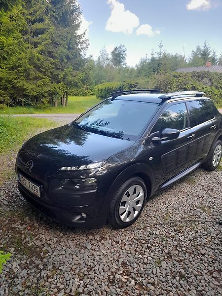 Citroën C4 Cactus (2015) - fotka 2 z 15