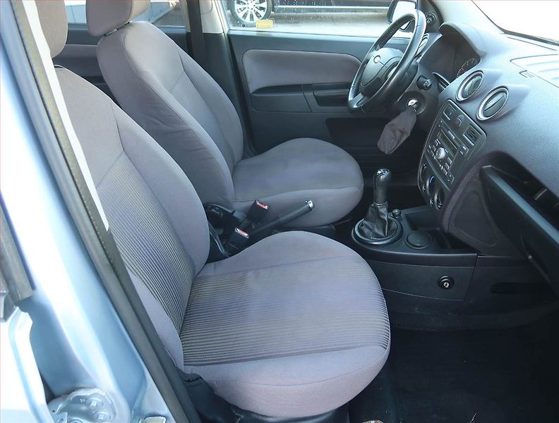 Ford Fusion (2006) 1.4, Serv.kniha, po STK - fotka 9 z 15