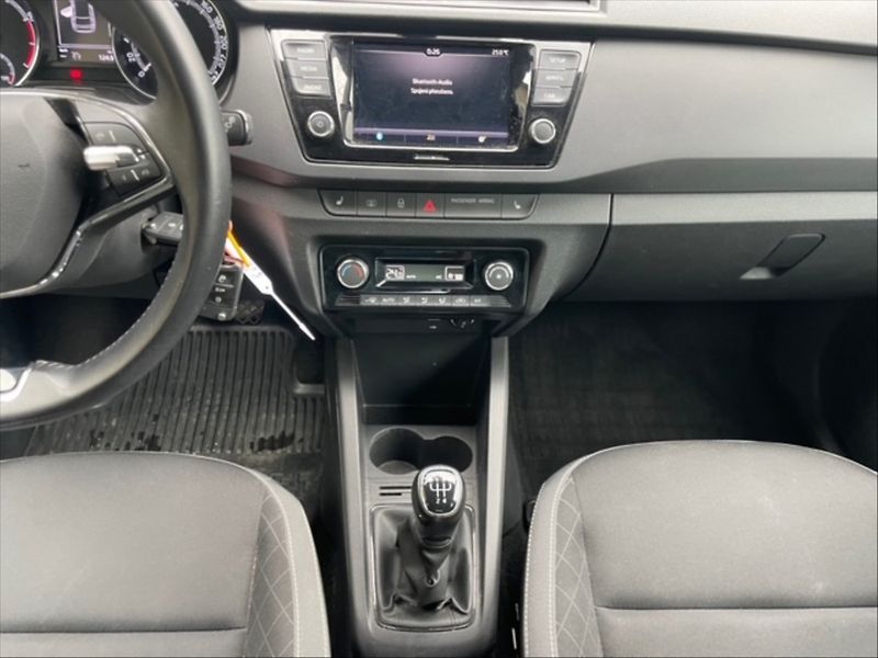 Škoda Fabia 1,0 TSI 70 Ambition - fotka 10 z 11