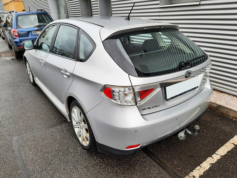 Subaru Impreza (2008) 2,5i-T WRX - fotka 7 z 28