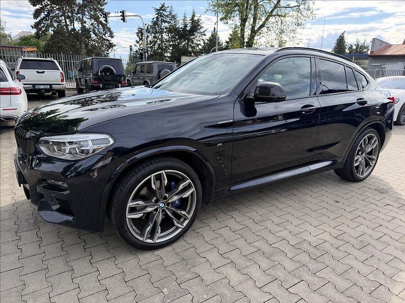 BMW X4 M40d xDrive - fotka 8 z 33