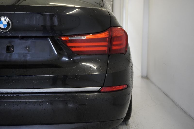 BMW Řada 5 (2014) 530D 190kW GRANTURISMO XDRIVE - fotka 9 z 32