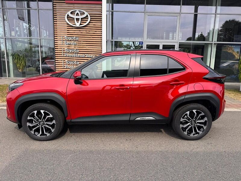 Toyota Yaris Cross 1.5 Style 4x2 - fotka 5 z 13