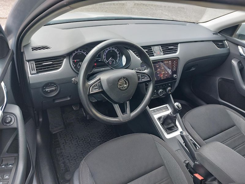 Škoda Octavia 2,0 TDi 110kw STYLE Manuál - fotka 11 z 19