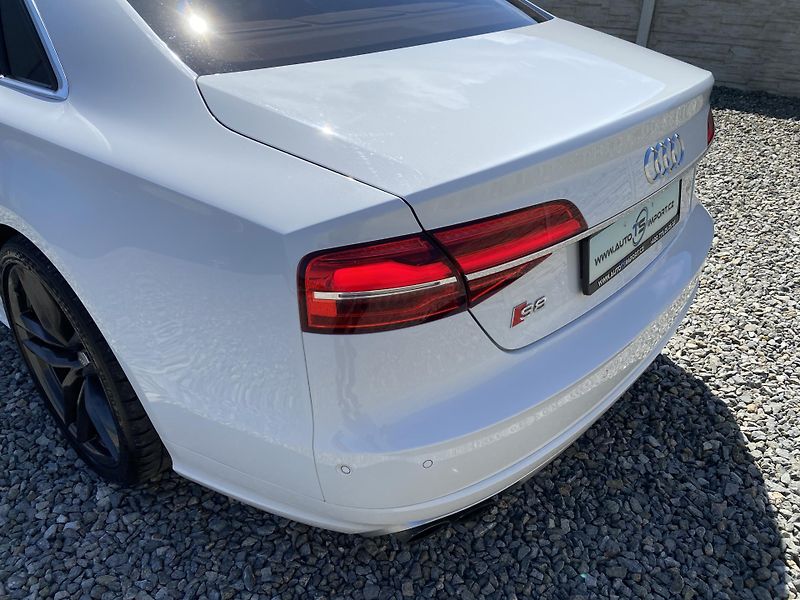Audi A8 S8 4.0i V8 520PS CZ DPH EXTRA! - fotka 38 z 176