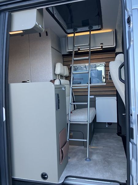 Hymer (2025) Grand Canyon S 4x4 střecha - fotka 11 z 19