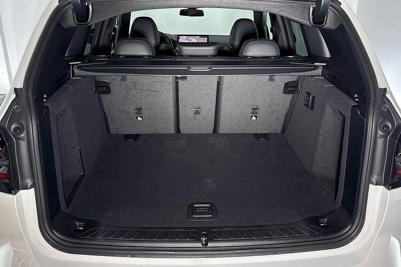 BMW X3 xDrive20d - fotka 9 z 26