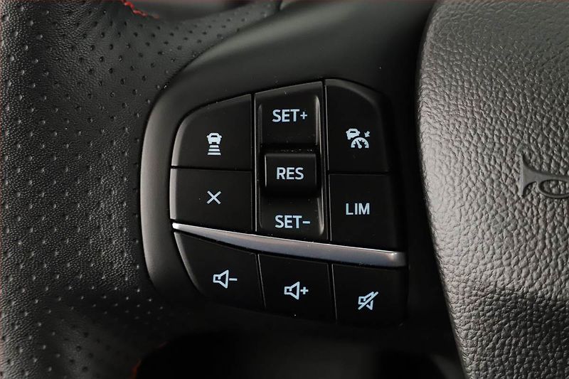 Ford Kuga (2024) ST-Line 1.5 EcoBoost - fotka 18 z 20