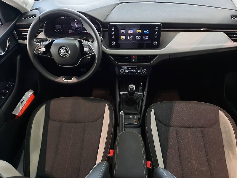 Škoda Kamiq (2024) 1.0 TSI (85kW/115k) Top Select - fotka 5 z 24