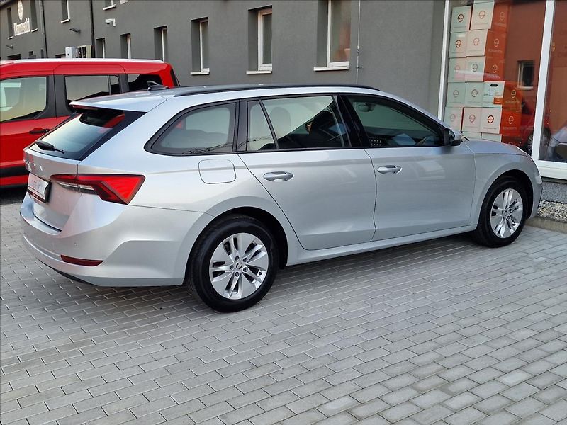 Škoda Octavia 2.0TDI Combi, původ ČR,1.Maj. - fotka 11 z 50