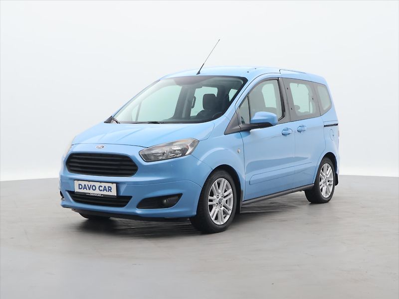 Ford Tourneo Courier 1,0 EB 74kW CZ  Titanium 1.Maj - fotka 3 z 28