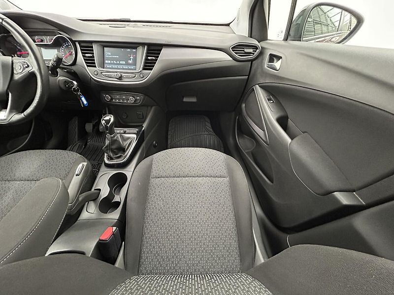 Opel Crossland X 1.2 i ENJOY - fotka 15 z 23