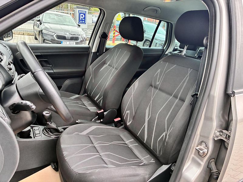 Škoda Fabia 1.2TSI 63kW,digi.KLIMATIZACE - fotka 10 z 27