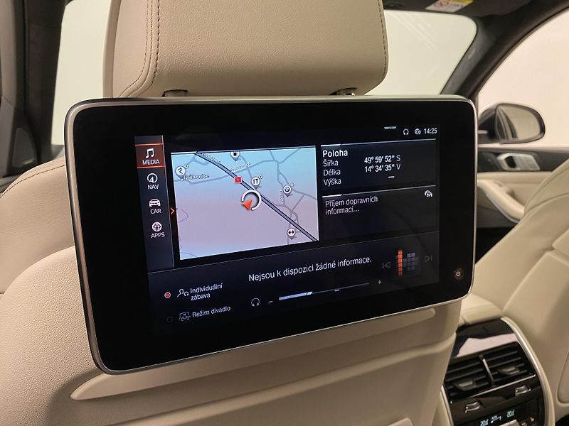 BMW X7 xDRIVE 30d M-PAKET CZ 6míst - fotka 86 z 88