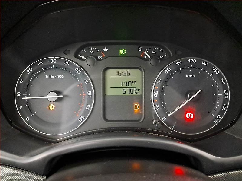 Škoda Octavia (2005) 1.9 TDI, po STK, Tažné - fotka 11 z 14
