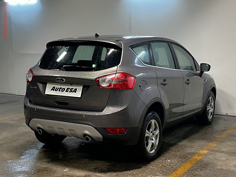 Ford Kuga (2012) 2.0 TDCi, Champions, +kola - fotka 4 z 17