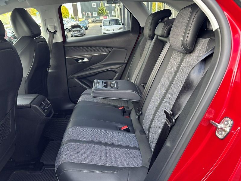 Peugeot 3008 ALLURE 1.5 BHDi 96 kW  - fotka 5 z 25