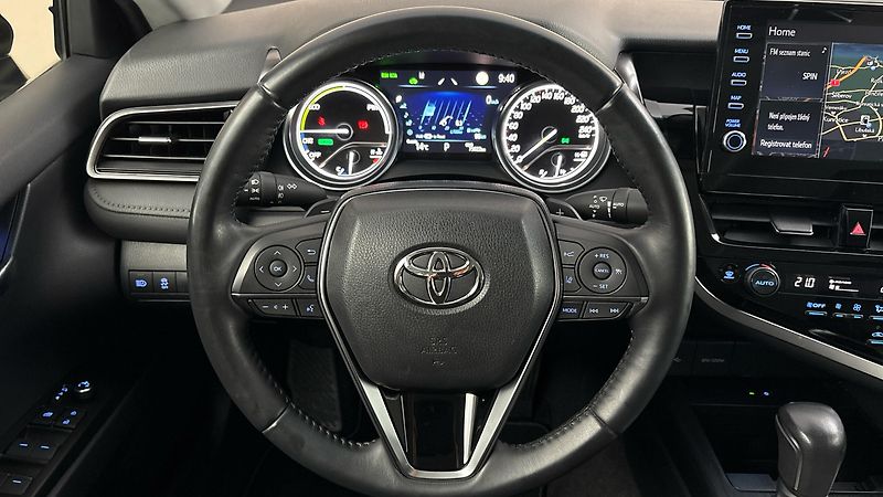 Toyota Camry 2.5 Hybrid AUT Executive - fotka 9 z 26