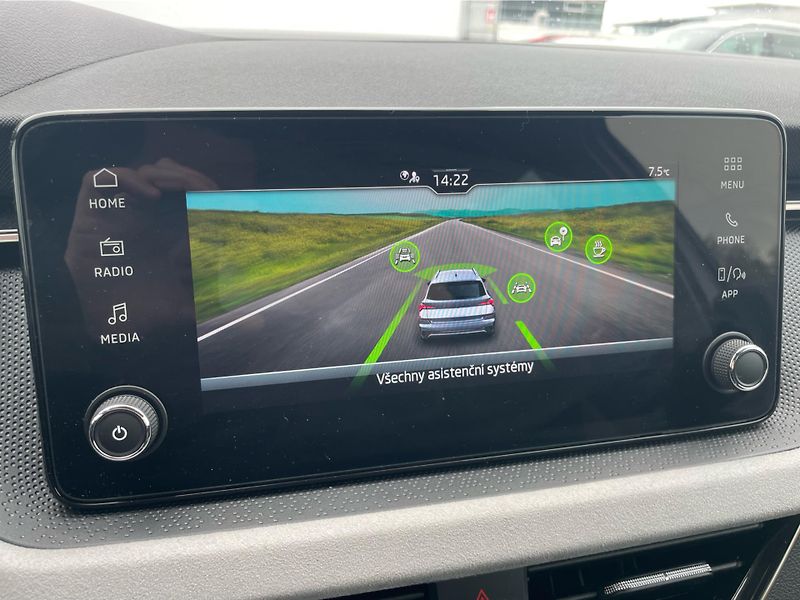 Škoda Kamiq 1.0 TSi DSG 7st. TOP SELECTION - fotka 19 z 26