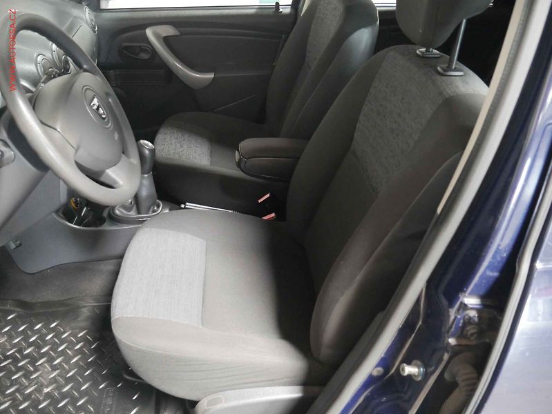 Dacia Duster (2011) 1.6i, ČR, STK3/28 - fotka 9 z 17