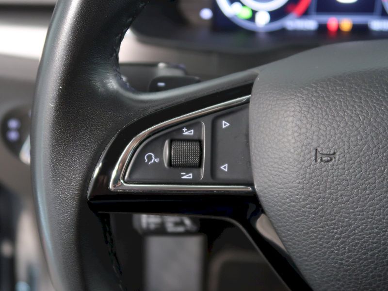 Škoda Superb (2019) STYLE 2.0TDI 140KW 4x4 DSG LED - fotka 22 z 47