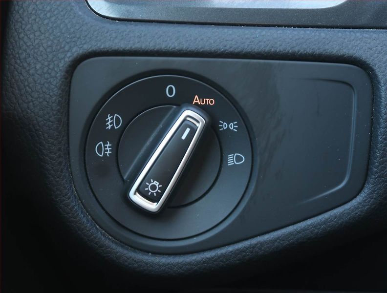 Volkswagen Golf (2017) Marathon Edition 1.6 TDI - fotka 16 z 19